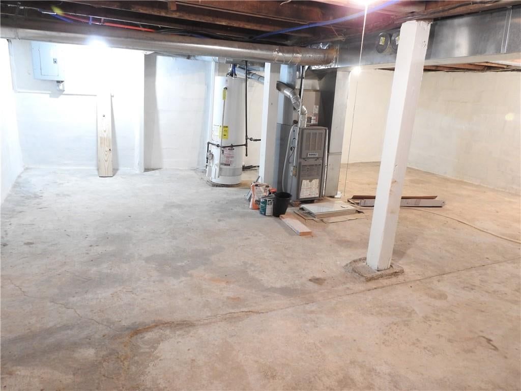 Photo 18 of 21 - 706 S Northern Boulevard, Independence, MO 64053