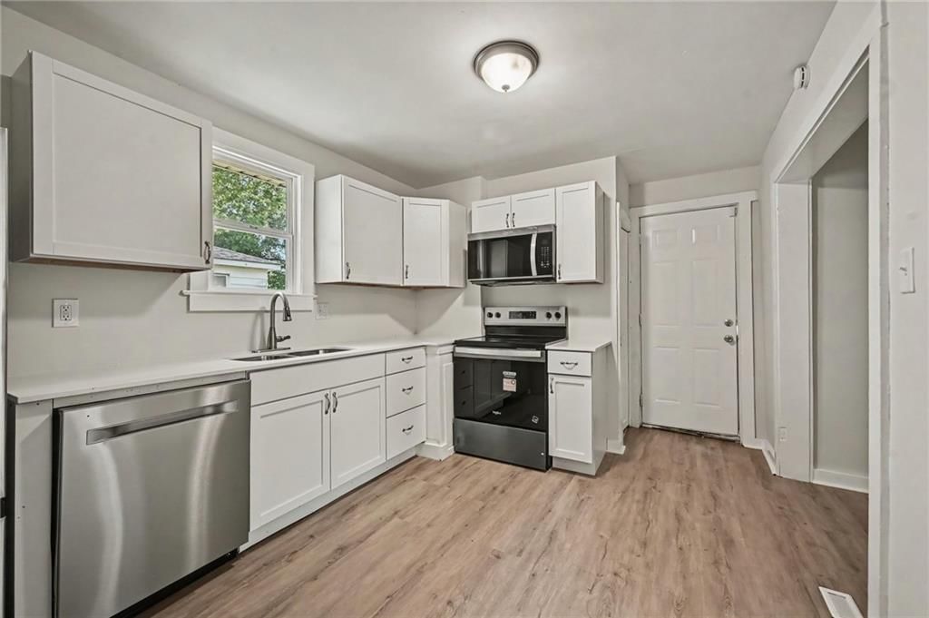 619 S Ash Avenue — photo 9