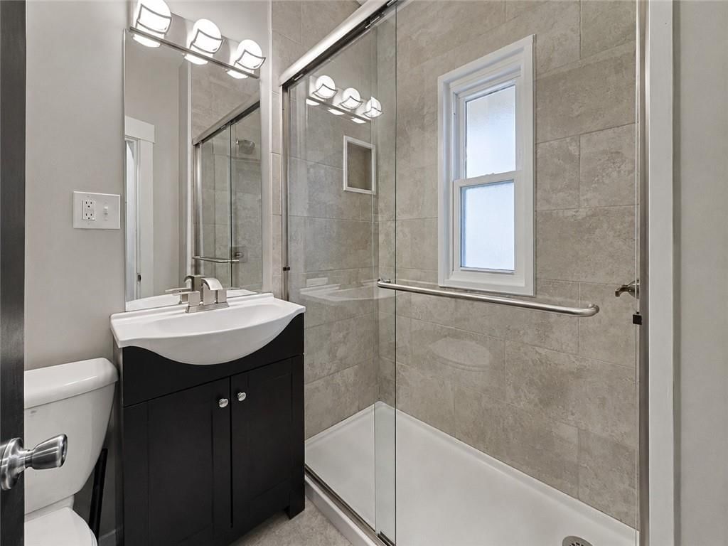 4110 Charlotte Street — photo 13
