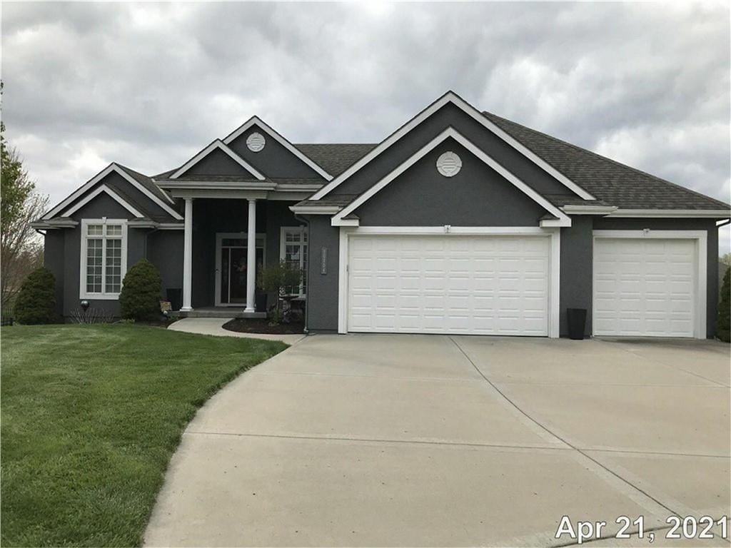 10804 N Cosby Avenue, Kansas City, MO