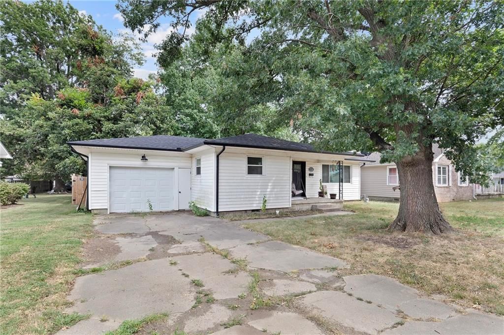 210 Goode Avenue — photo 2