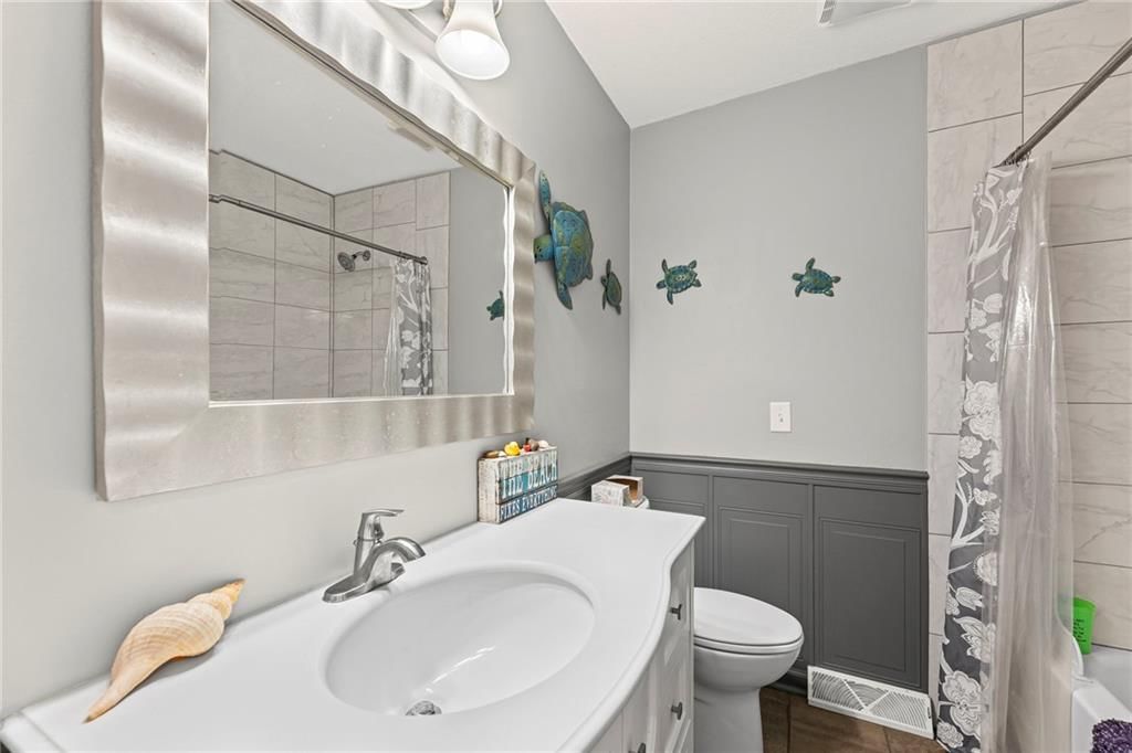 4933 N 123rd Street — photo 35