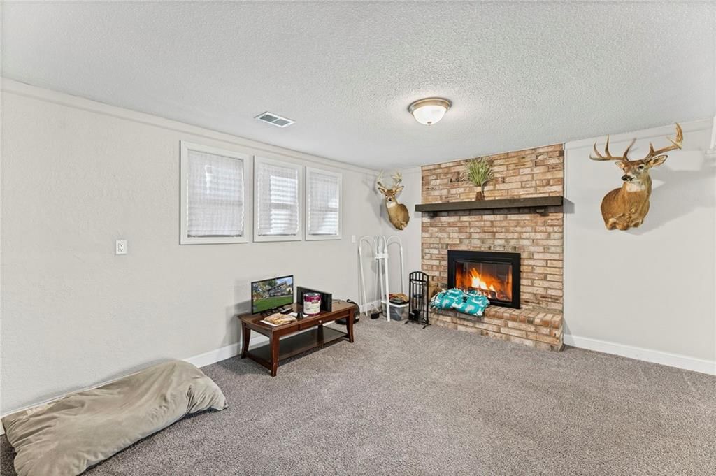 4933 N 123rd Street — photo 39