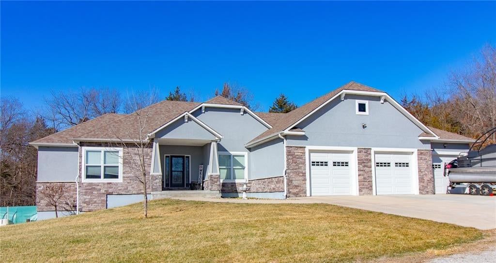 17795 Stoney Creek Lane — photo 1