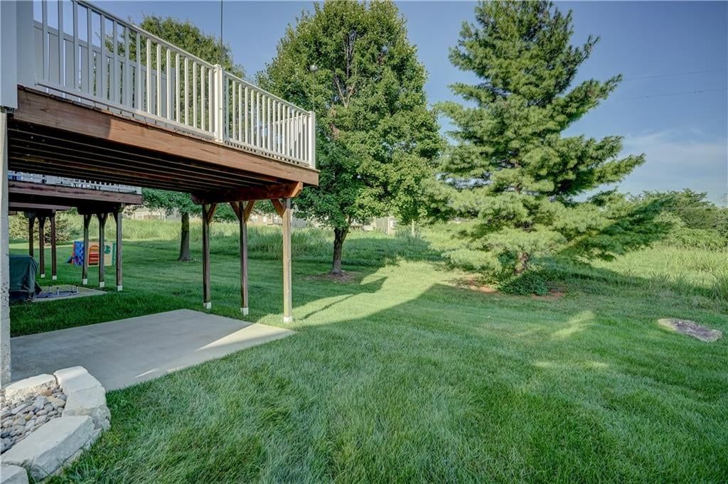 9739 N Lewis Avenue — photo 25