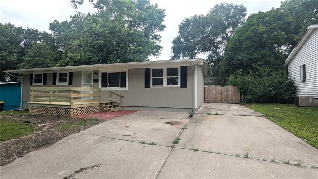 8602 E 91st Terrace — photo 4
