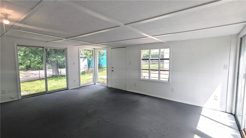 8602 E 91st Terrace — photo 31