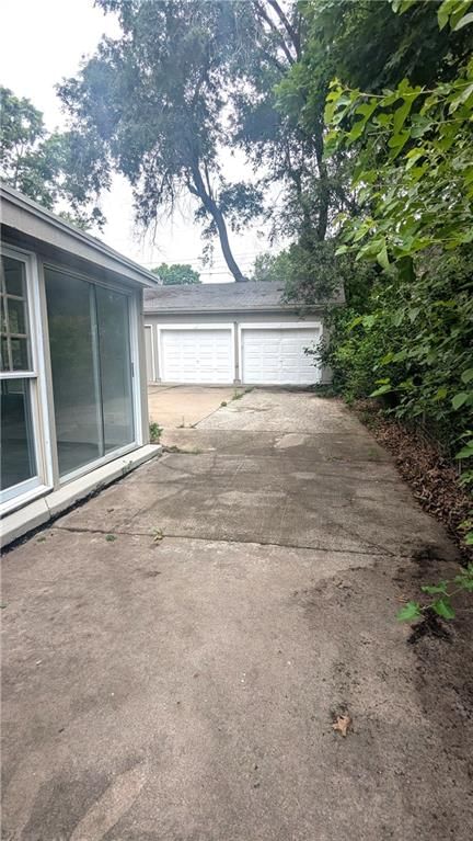 8602 E 91st Terrace — photo 43