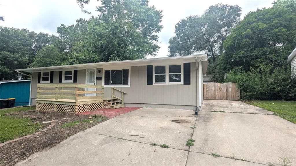 8602 E 91st Terrace — photo 46