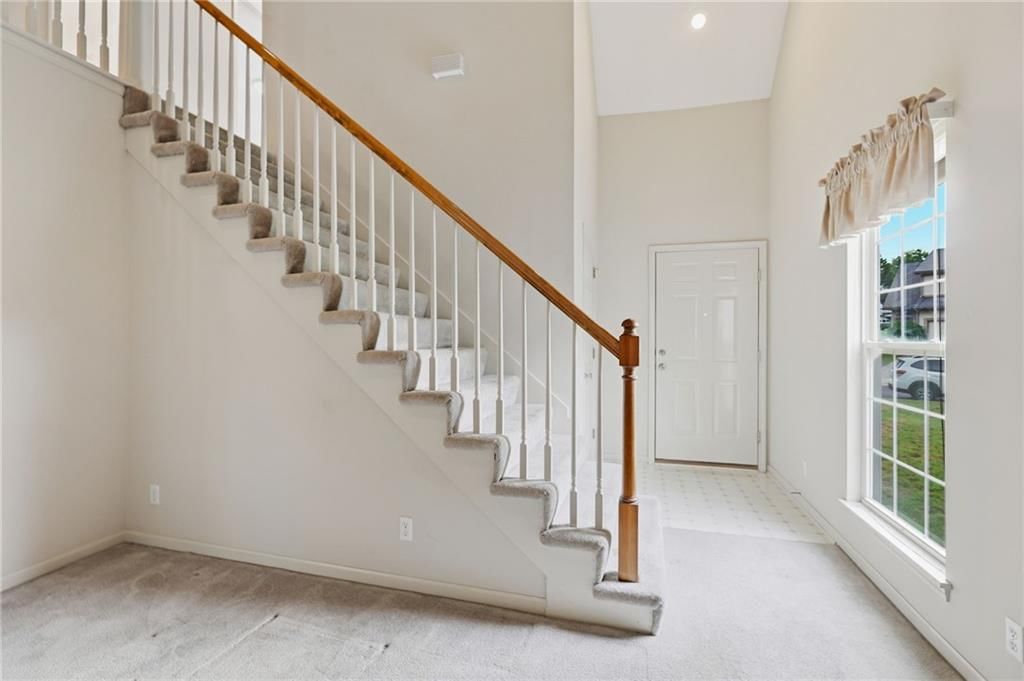 15152 Glenwood Avenue — photo 3