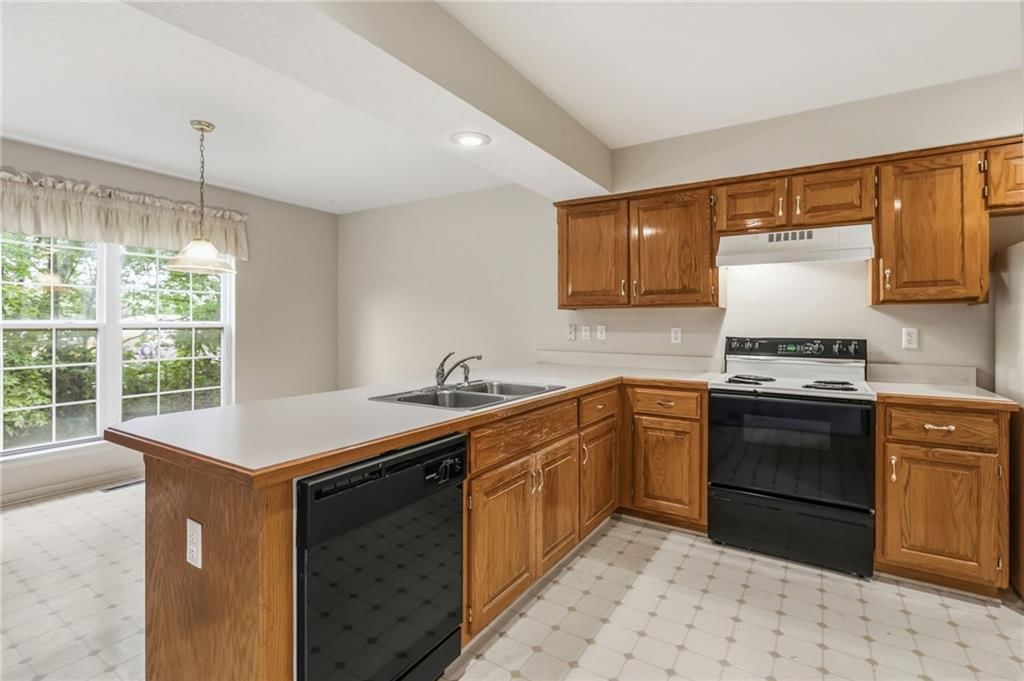 15152 Glenwood Avenue — photo 10