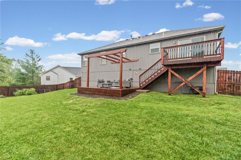 19304 Switchgrass Court — photo 32