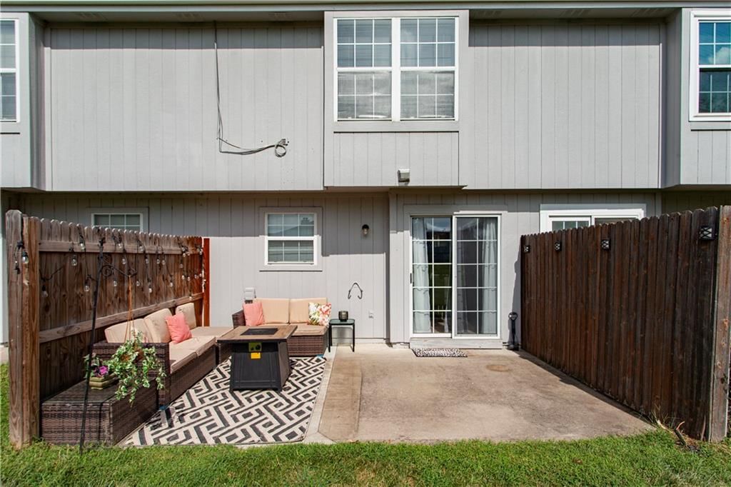 Photo 4 of 22 - 5743 NW PLANTATION Lane #197-B, Lee's Summit, MO 64064