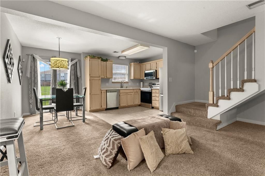 Photo 7 of 22, 5743 NW PLANTATION Lane #197-B, Lee's Summit, MO 64064