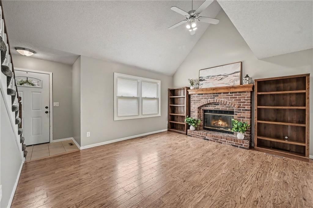 21600 W 178th Terrace — photo 4