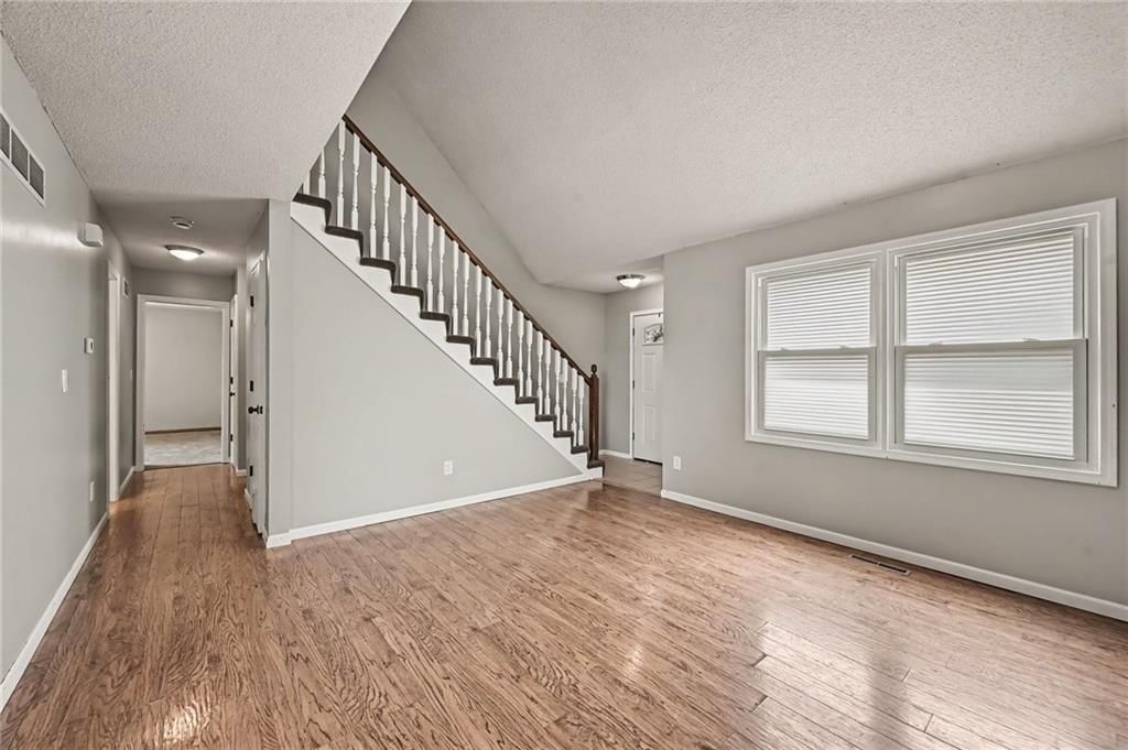 21600 W 178th Terrace — photo 9