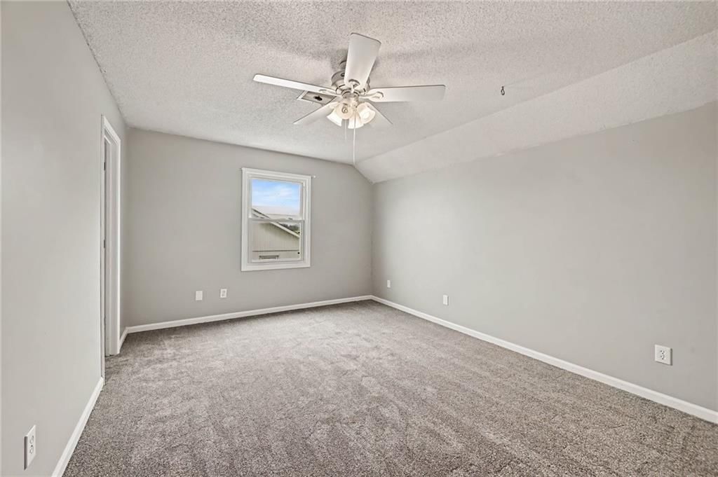 21600 W 178th Terrace — photo 14