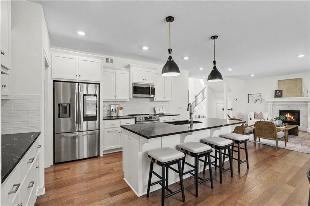 913 NE Ravenwood Terrace — photo 12