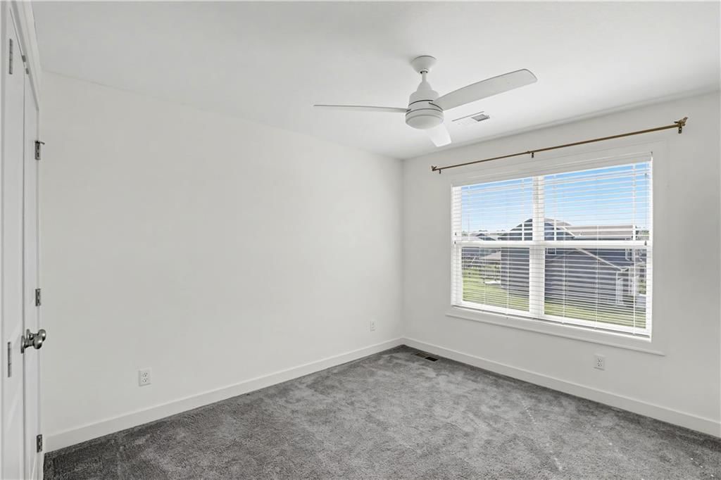 913 NE Ravenwood Terrace — photo 25