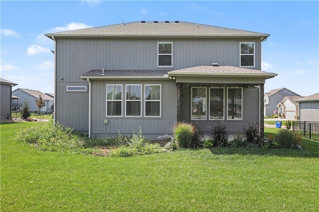 913 NE Ravenwood Terrace — photo 26