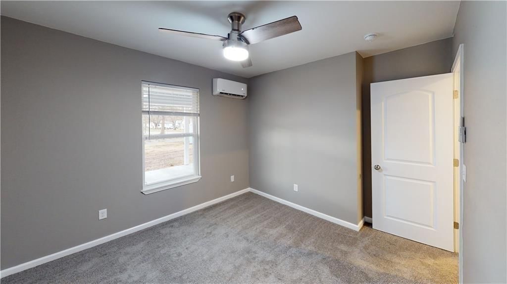 1247 N Ash Street — photo 9