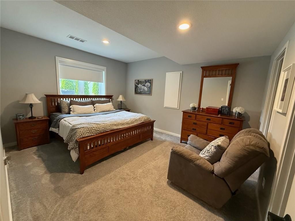 Photo 26 of 74 - 9280 Brownridge Street, Lenexa, KS 66220