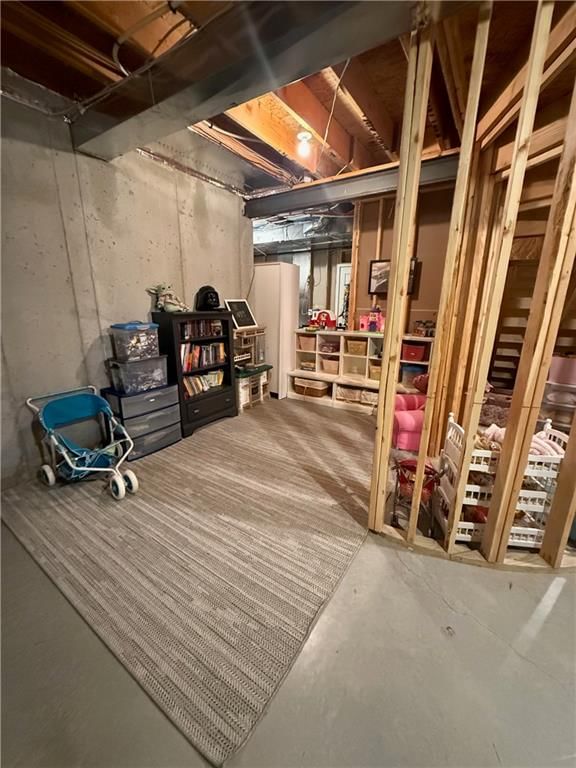Photo 30 of 74 - 9280 Brownridge Street, Lenexa, KS 66220