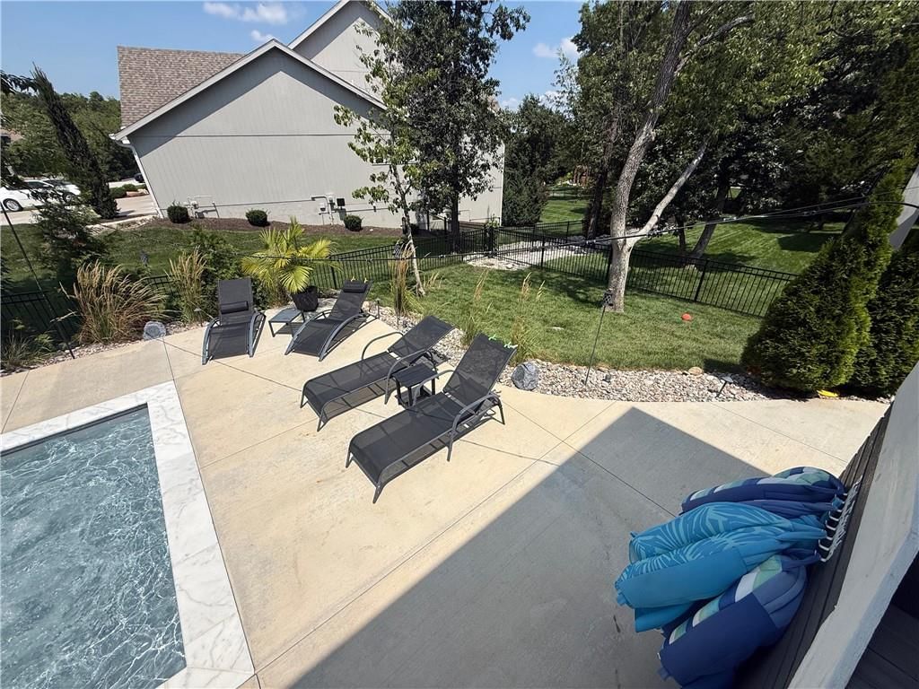 Photo 48 of 74 - 9280 Brownridge Street, Lenexa, KS 66220