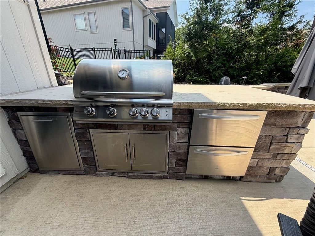 Photo 54 of 74 - 9280 Brownridge Street, Lenexa, KS 66220