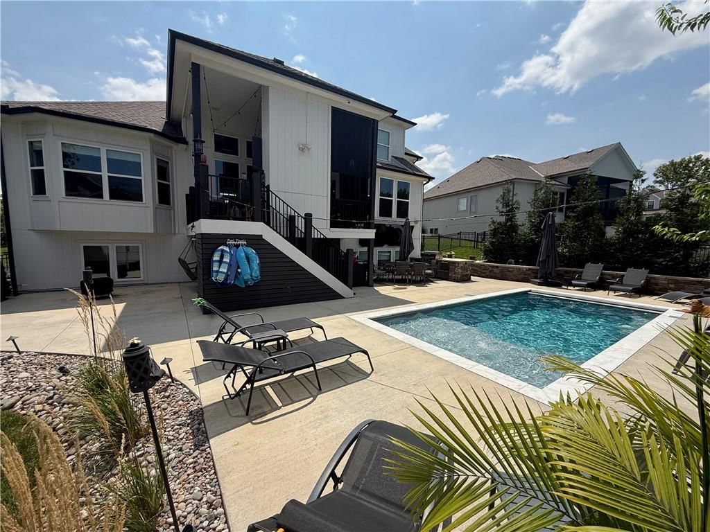 Photo 68 of 74 - 9280 Brownridge Street, Lenexa, KS 66220