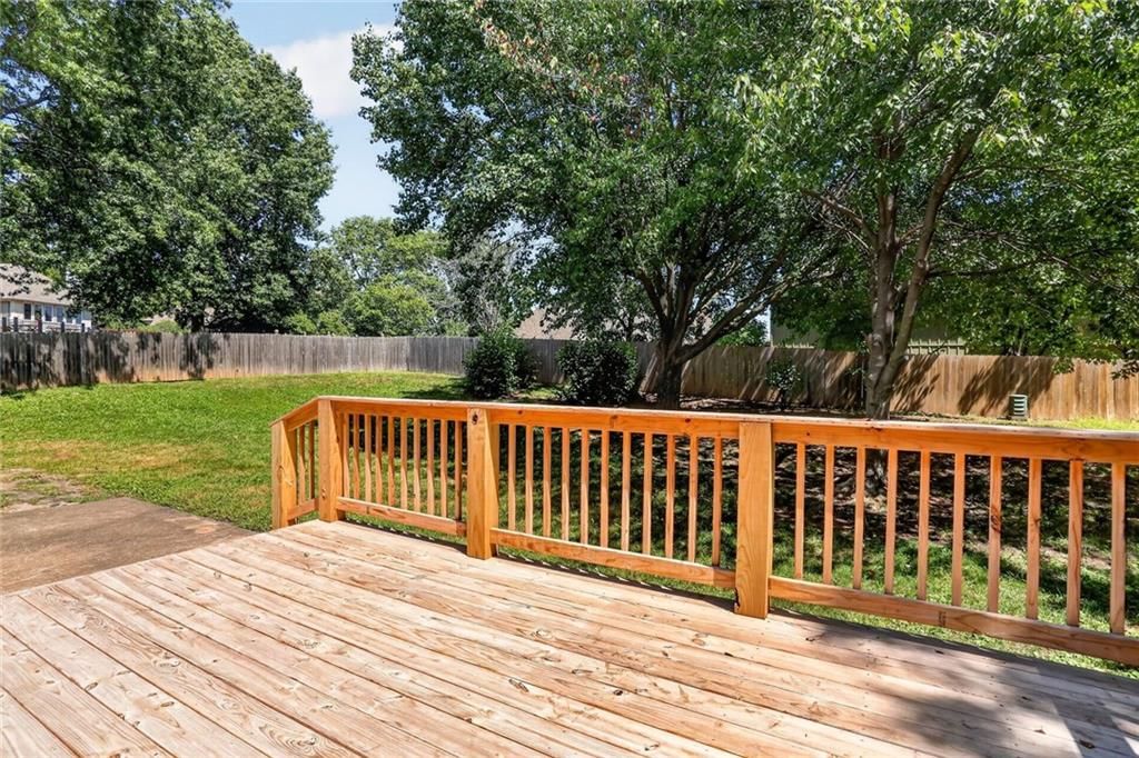 Photo 23 of 23 - 6801 N Quincy Circle, Kansas City, MO 64119