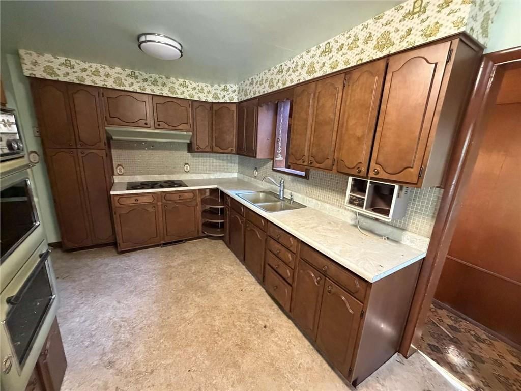 810 S Raymond Street — photo 16