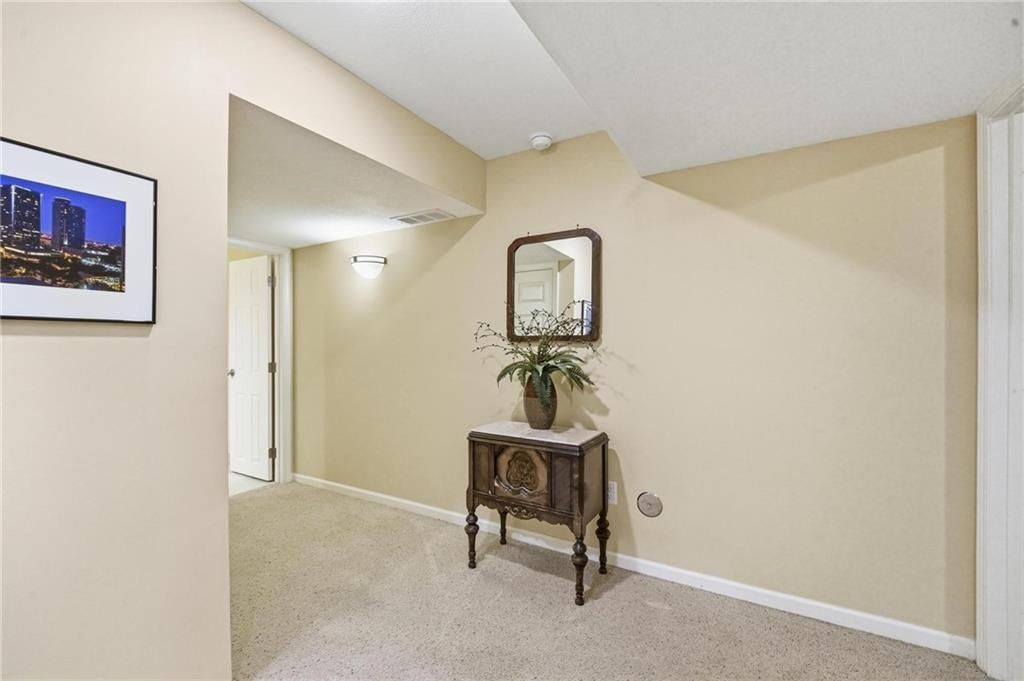 16181 S Brookfield Street — photo 47