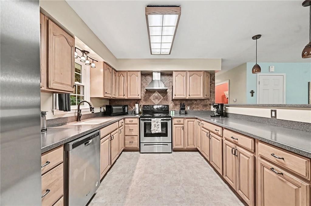 1200 W Maple Street — photo 9