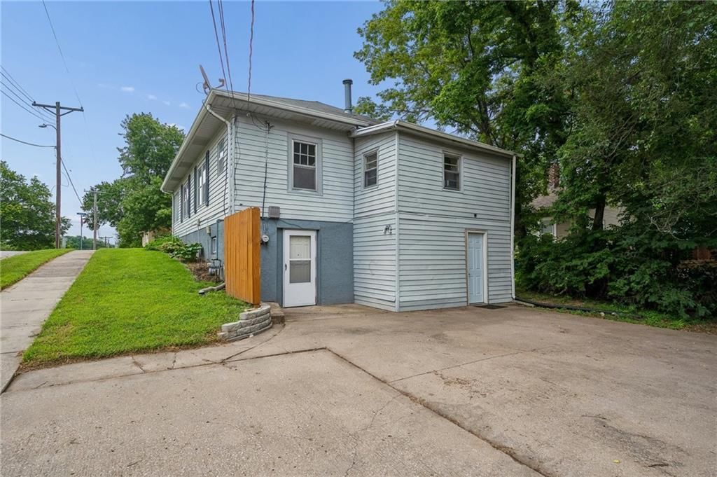 138 High Street, Liberty, MO: listing photo 3