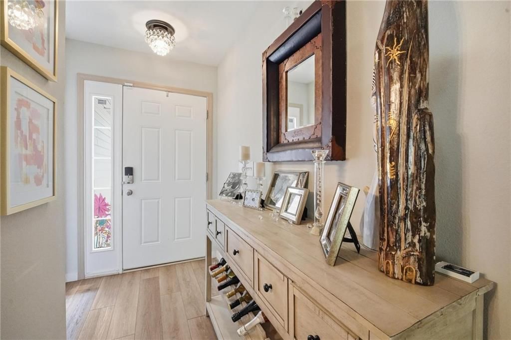 3525 NE Austin Drive, Lee's Summit, MO: listing photo 3