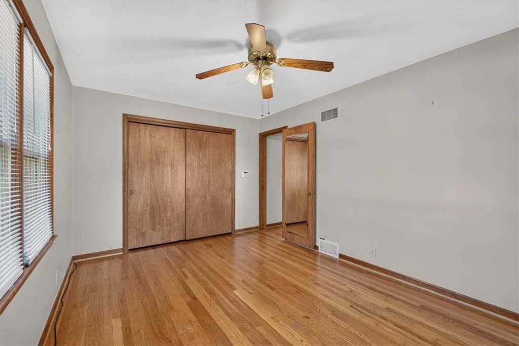 8413 Russell Street — photo 18