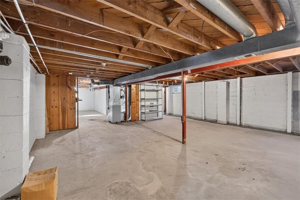 8413 Russell Street — photo 22