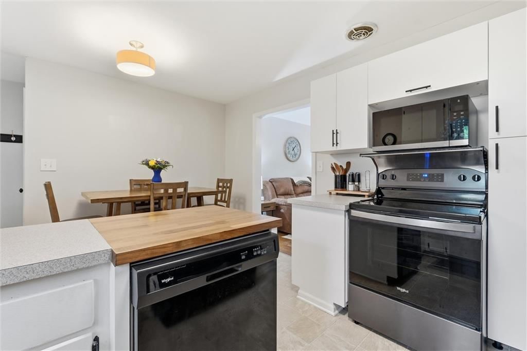 4823 W 62nd Street — photo 11