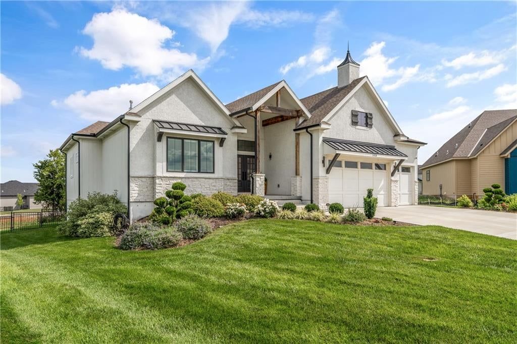 2428 W 177th Street, Overland Park, KS: listing photo 2