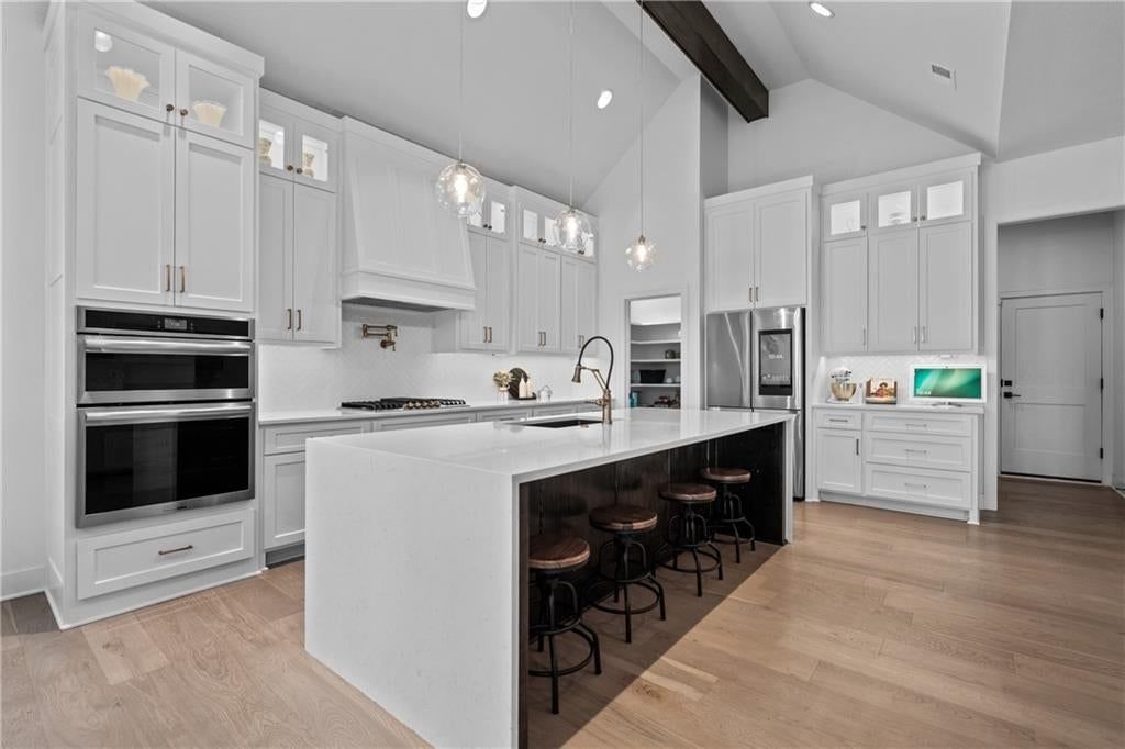 Photo 15 of 42 - 2428 W 177th Street, Overland Park, KS 66085