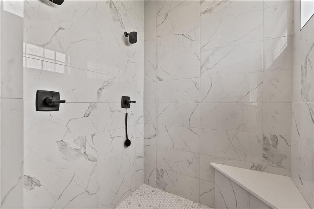 Photo 32 of 42 - 2428 W 177th Street, Overland Park, KS 66085