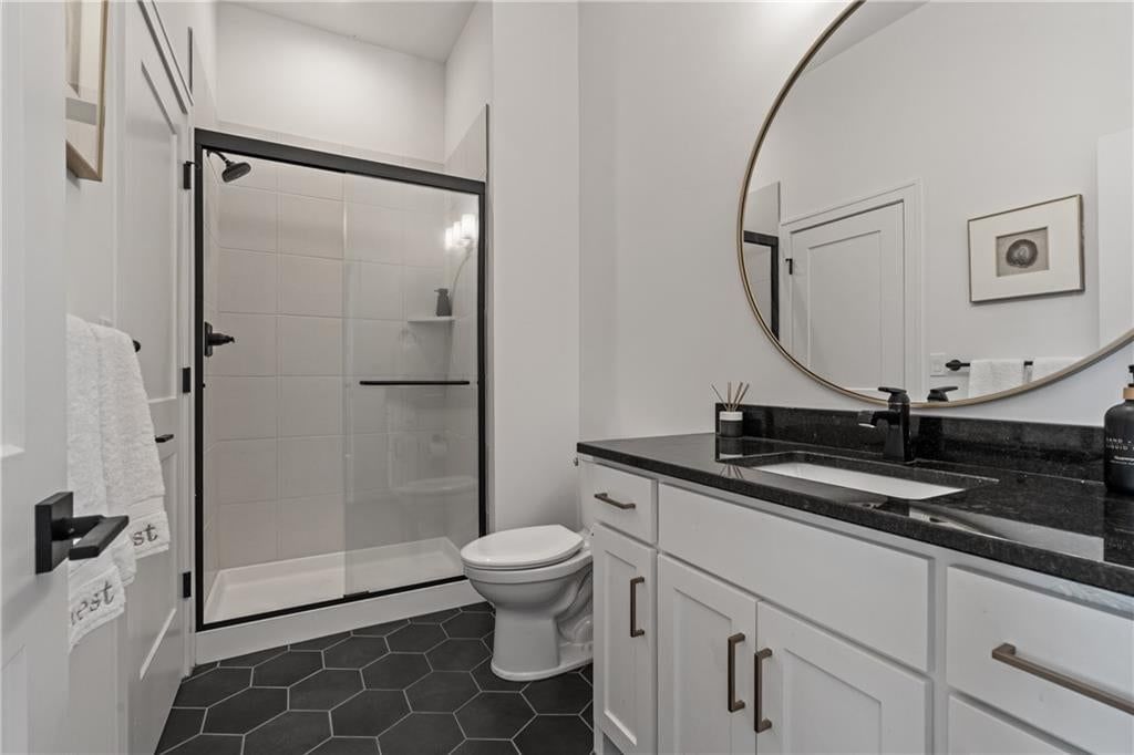 Photo 39 of 42 - 2428 W 177th Street, Overland Park, KS 66085