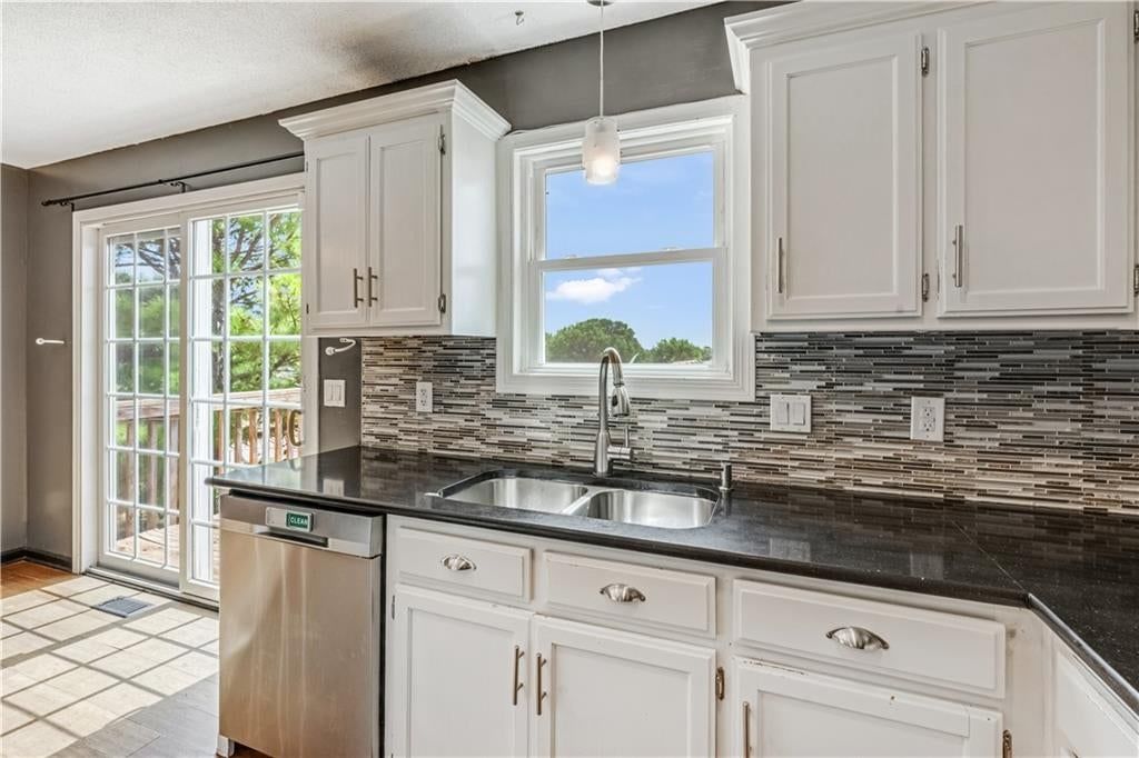 1720 Sunrise Drive — photo 31
