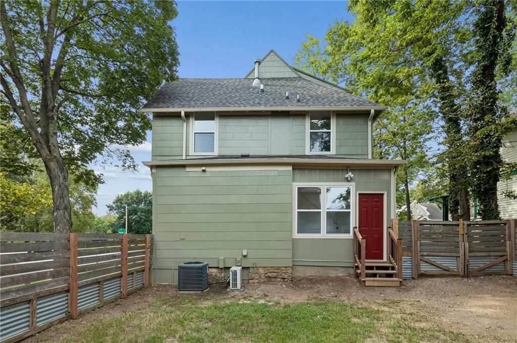 545 Tennessee Street — photo 38