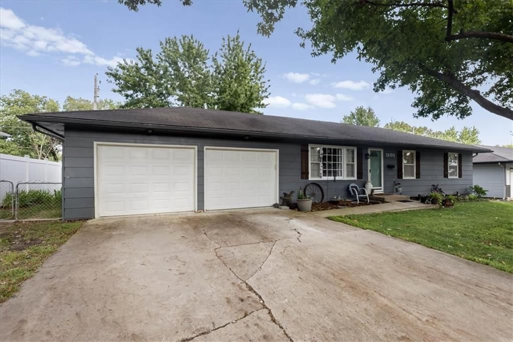 1101 S Highland Drive — photo 1