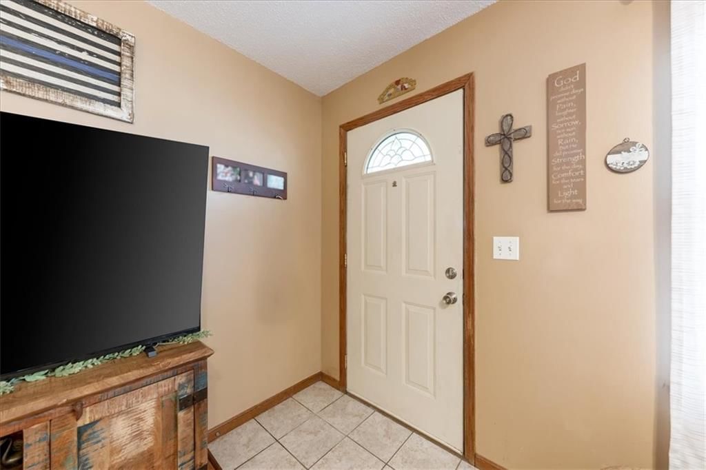 1101 S Highland Drive — photo 4