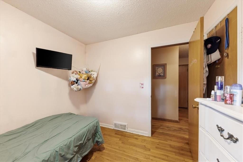 1101 S Highland Drive — photo 12