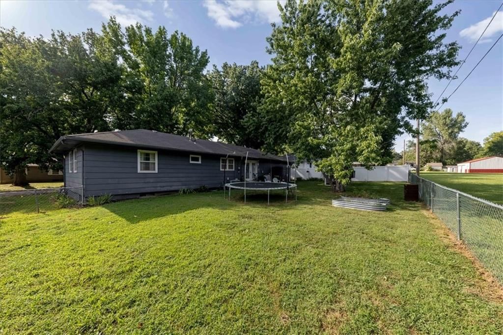 1101 S Highland Drive — photo 20