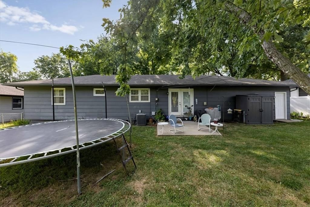 1101 S Highland Drive — photo 22